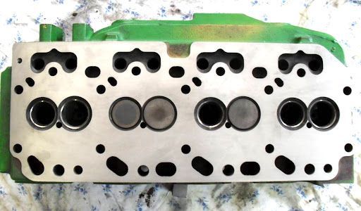 Bild enthält, Machine, Motor, Engine, Electrical Device, Switch