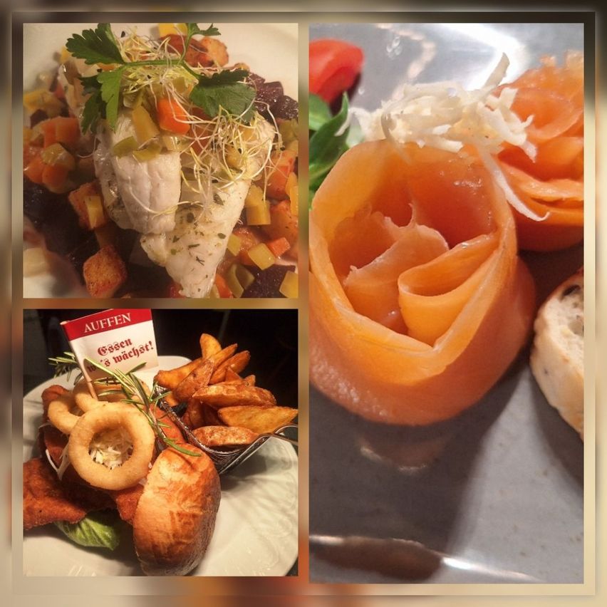 Eine Collage aus drei Bildern, die verschiedene Gerichte zeigen: Fisch mit Gemüse, frittierte Kartoffeln mit einem Schild und geräucherter Lachs mit Brot.