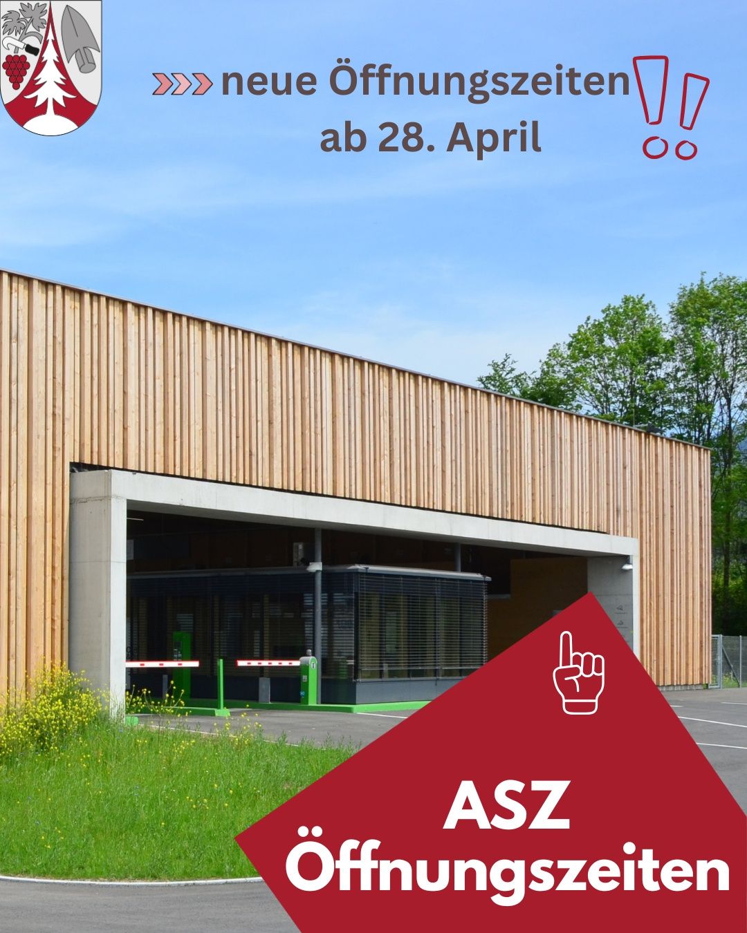 Ein Bild des Gebäudeaußenbereichs mit einer Holzfassade und einem offenen Tor. Das Datum 28. April ist in Rot angezeigt, mit einem Ausrufezeichen darüber. Ein Daumen-Hoch-Symbol befindet sich in der unteren rechten Ecke.