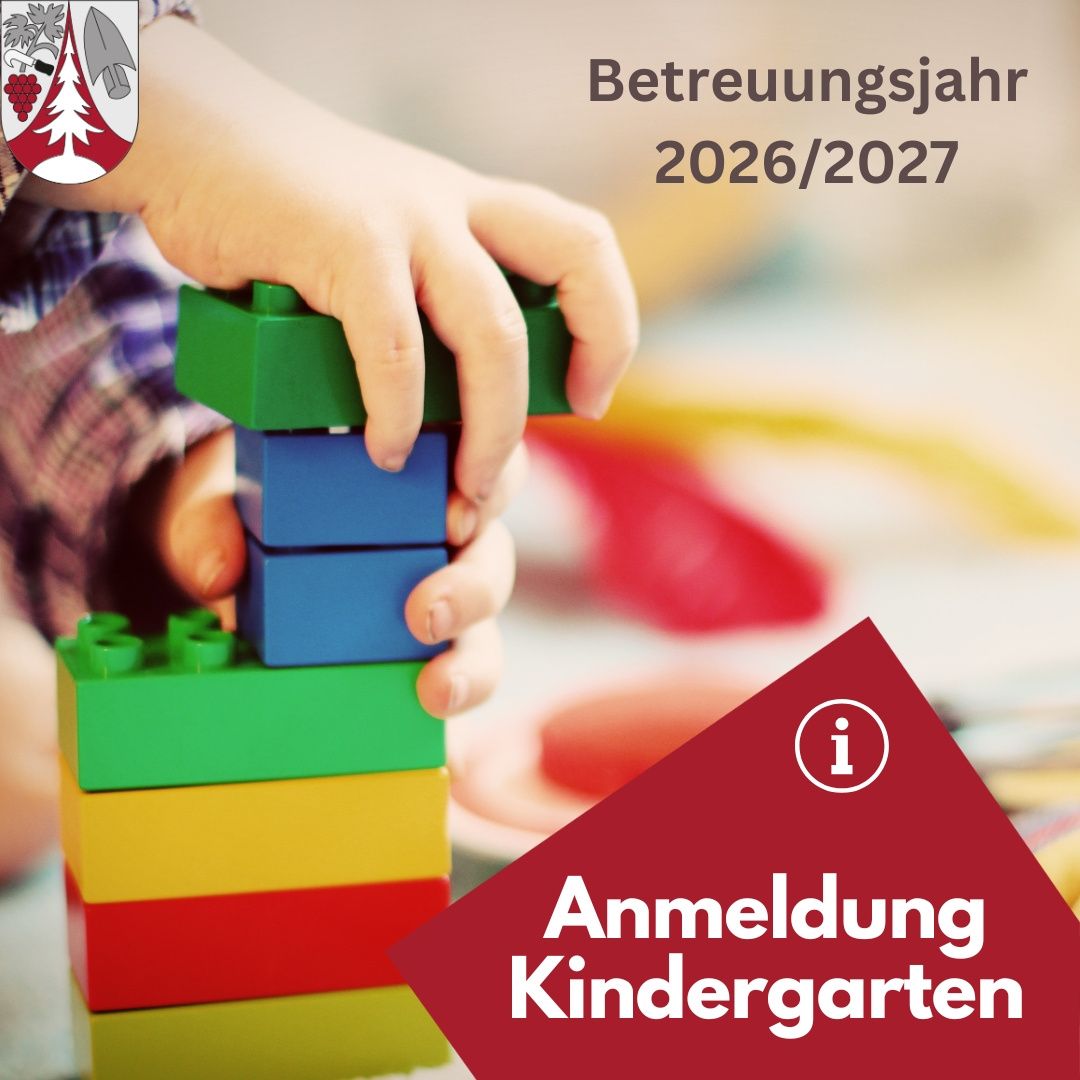 A child stacks colorful building blocks. A red triangle with the text 'i' is on the right. Above, 'Anmeldung Kindergarten' and 'Betriebsjahr 2026/2027' are written.