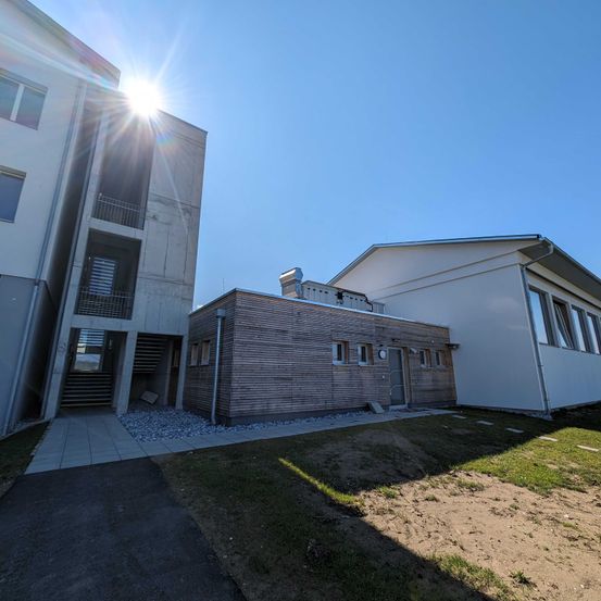 Bild enthält, City, Urban, Street, Housing, Office Building, Outdoors, House, Suburb, Sky