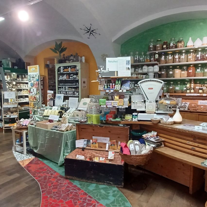 Bild enthält, Indoors, Shop, Market, Grocery Store, Supermarket