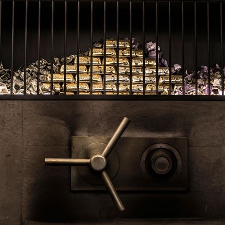 Bild enthält, Safe, Mace Club, Weapon