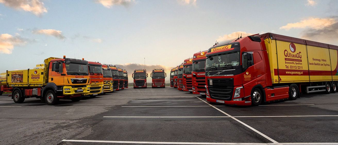 Bild enthält, Transportation, Truck, Vehicle, Bus, 18-wheeler Truck