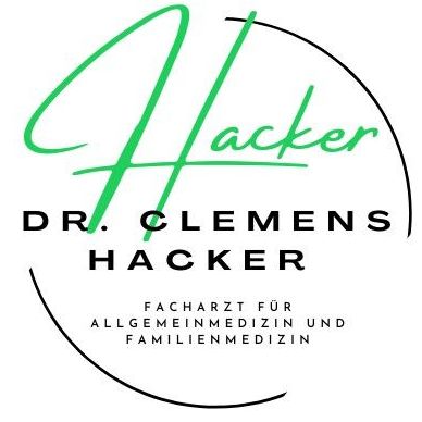 Das Logo für Dr. Clemens Hacker, Facharzt für Allgemeinmedizin und Familienmedizin, ist in einem Kreis mit grünem Rand dargestellt. Der Text ist in einer stilisierten grünen Schrift geschrieben.