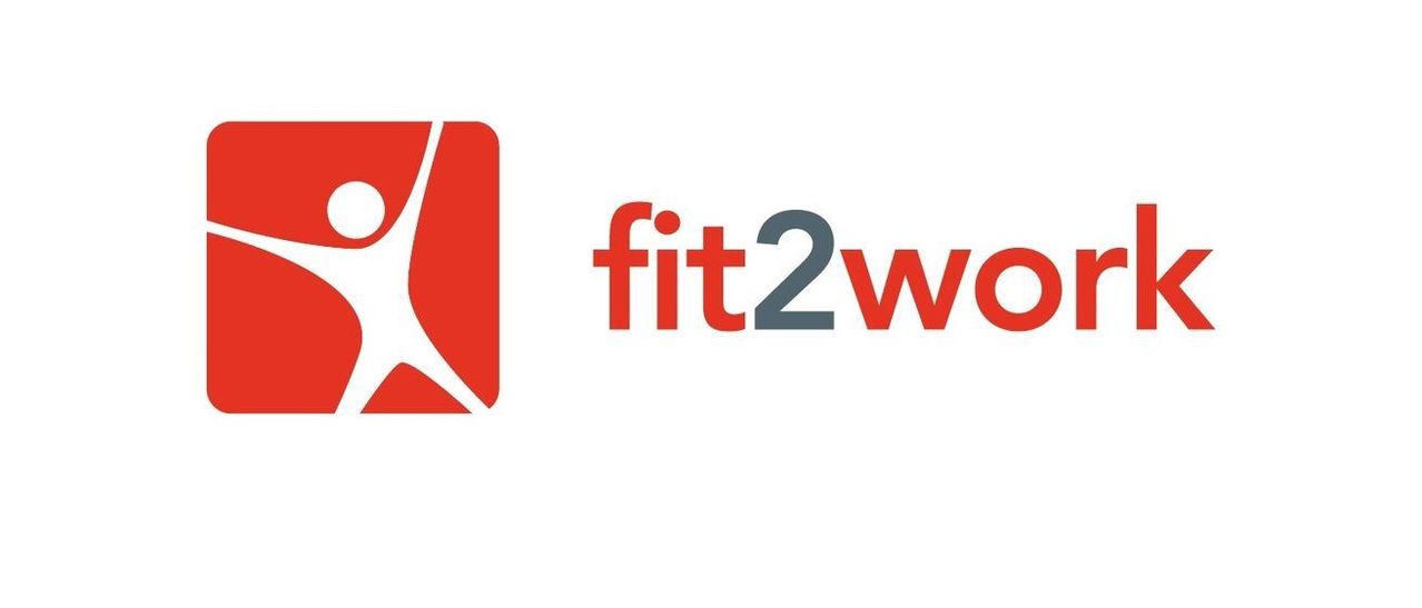 Das rote und weiße Logo zeigt eine Person in Bewegung mit dem Text fit2wor in Rot und Grau.