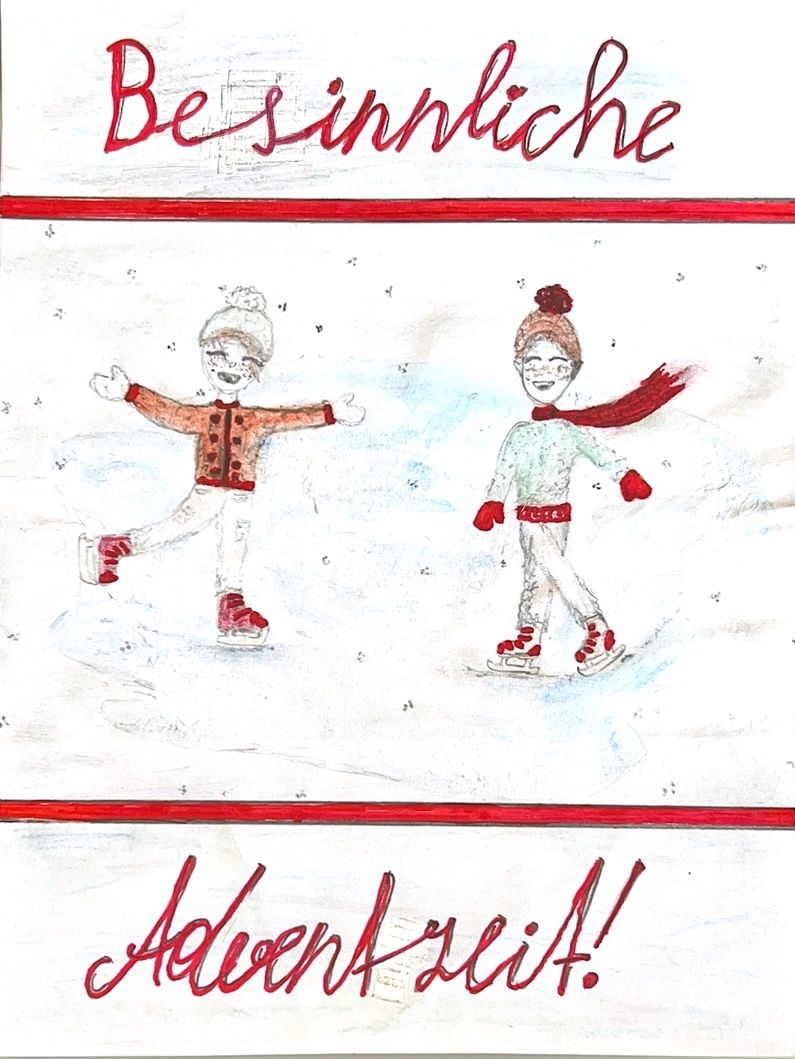 Eine handgezeichnete Illustration von zwei Kindern beim Eislaufen. Sie tragen Winterkleidung und rote Stiefel. Der Hintergrund ist verschneit. Ein roter Rand umrahmt die Zeichnung.