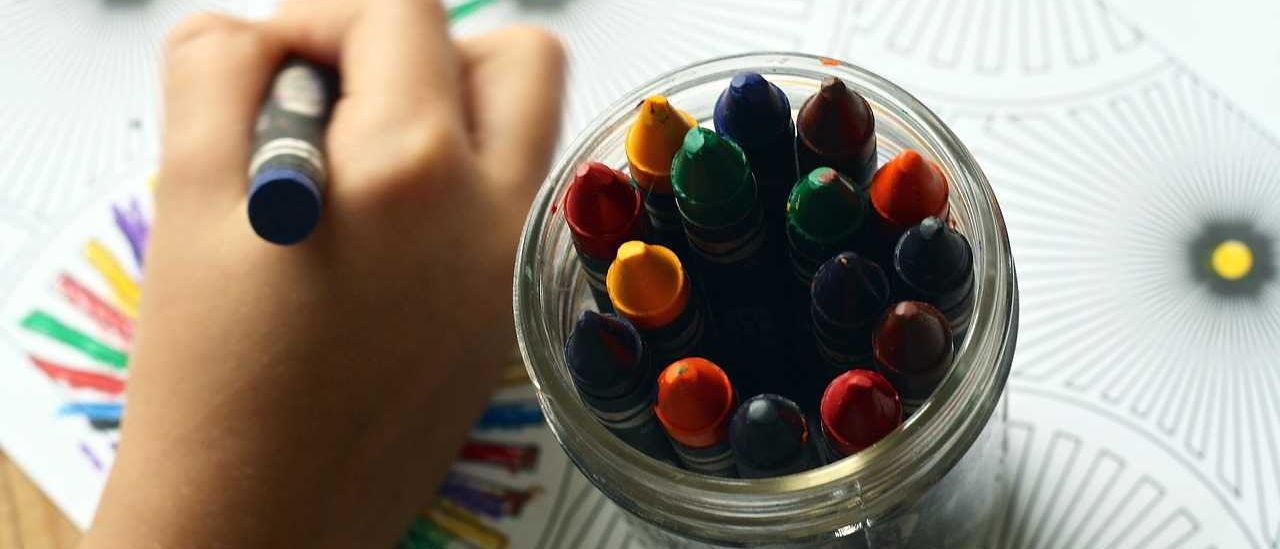 crayons-1445053_1280