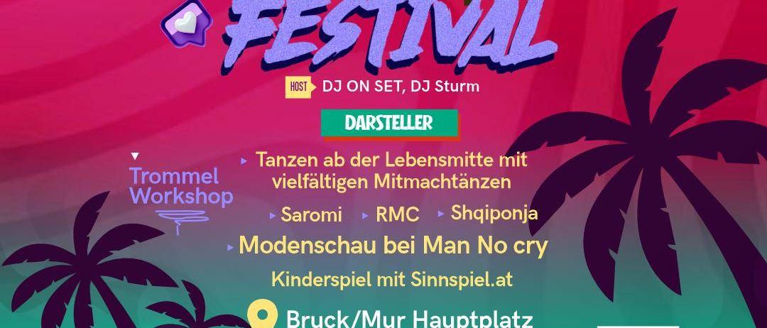 Plakat für das Together Festival mit Tanzworkshop, Musik von DJ Jon Set und DJ Sturm, mit einem tanzendem Paar und tropischem Hintergrund. Datum und Uhrzeit sind der 18. Juli 2026 um 16:00 Uhr.