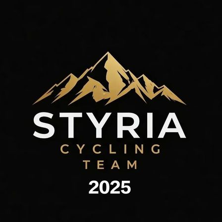 Das Logo des Styria Cycling Teams wird auf schwarzem Hintergrund gezeigt, mit einer stilisierten Bergkette und dem Text '2025' darunter.