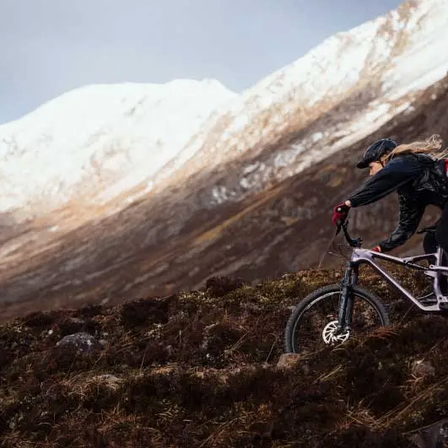 Bild enthält, Bicycle, Cycling, Person, Sport, Transportation, Vehicle