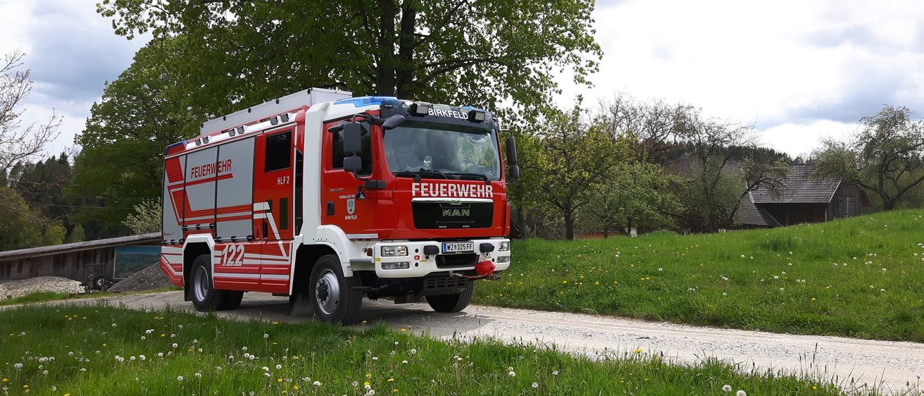 Bild enthält, Transportation, Truck, Vehicle, Bumper, Machine, Wheel, Fire Truck