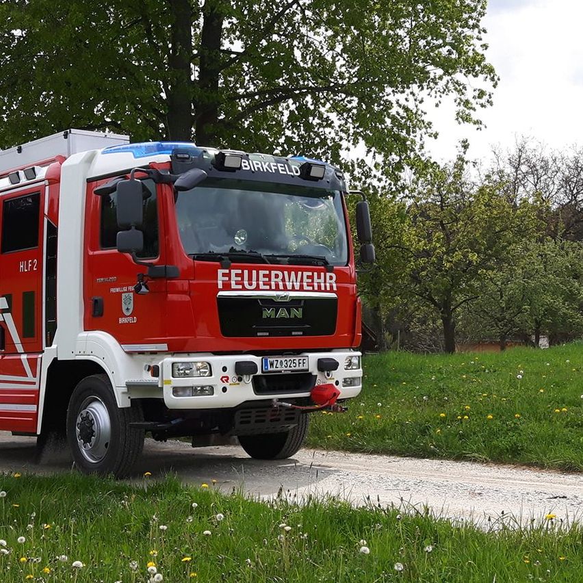 Bild enthält, Transportation, Truck, Vehicle, Bumper, Machine, Wheel, Fire Truck