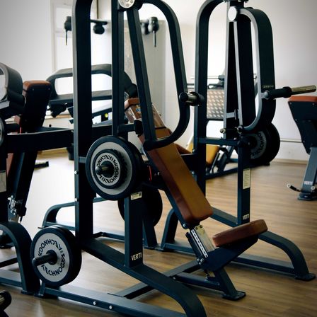 Bild enthält, Fitness, Gym, Sport, Working Out, Gym Weights