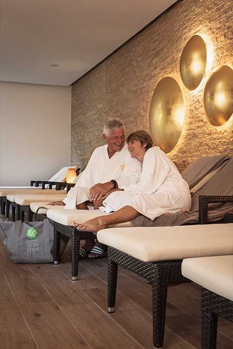 Bild enthält, Spa, Person, Adult, Male, Man