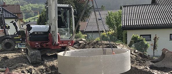 Soil, Construction, Machine, Wheel, Bulldozer, Animal, Bird, Person