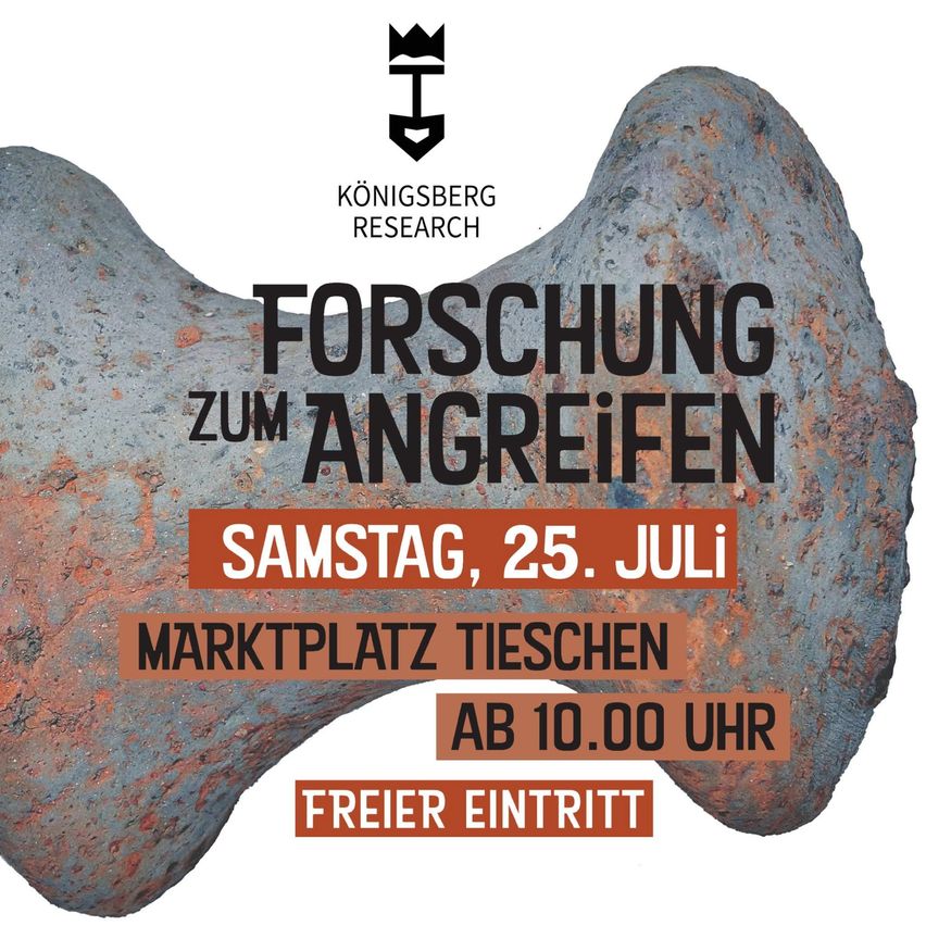 Plakat für eine Forschungsveranstaltung am 25. Juli, mit einem verrosteten Metallobjekt und Text auf Deutsch und Englisch, einschließlich Veranstaltungsdetails und freiem Eintritt.