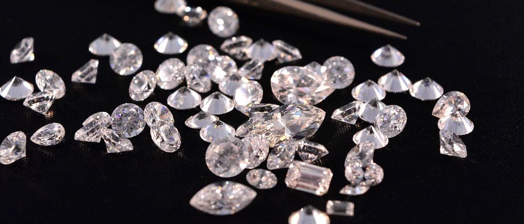 Bild enthält, Accessories, Diamond, Gemstone, Jewelry, Earring, Necklace