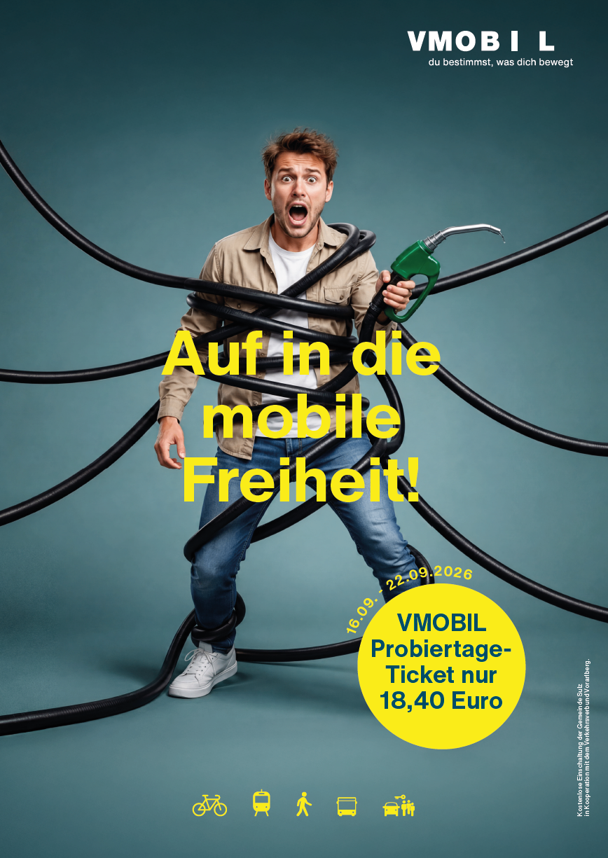 A man holding a gas pump wrapped in black hoses, looking shocked. The text reads 'Auf in die mobile Freiheit!' and 'VMOBIL Probefahrt-Ticket nur 18,40 Euro.' The date is 16.09.22-09.2026.