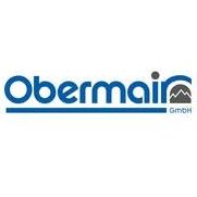 Das Logo von Obermair GmbH zeigt den Firmennamen in blauer Schrift mit einem kleinen Bergsymbol rechts daneben. Der Text ist modern und klar, auf weißem Hintergrund gesetzt.