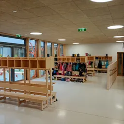 Floor, Flooring, Plywood, Wood, Building, Hospital, Furniture, Indoors, Interior Design, Handbag