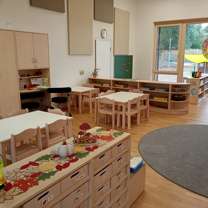 Wood, Floor, Flooring, Plywood, Hardwood, Interior Design, Building, Chair, Kindergarten, Classroom