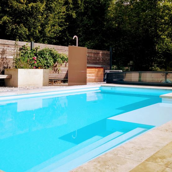 Bild enthält, Pool, Water, Swimming Pool, Backyard, Nature, Outdoors, Yard