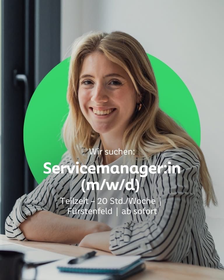 A smiling woman with blonde hair is sitting in an office, wearing a striped shirt. The text reads 'We are looking for: Servicemanager.in (m/w/d)'.