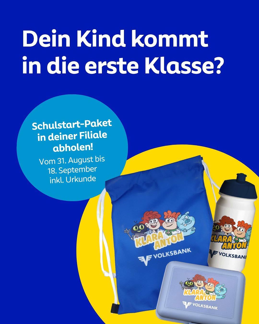 Werbeposter für ein Schulstart-Paket von Volksbank, mit einer blauen Tasche, einer Flasche und einer Lunchbox mit Cartoon-Charakteren. Verfügbar vom 31. August bis 18. September.