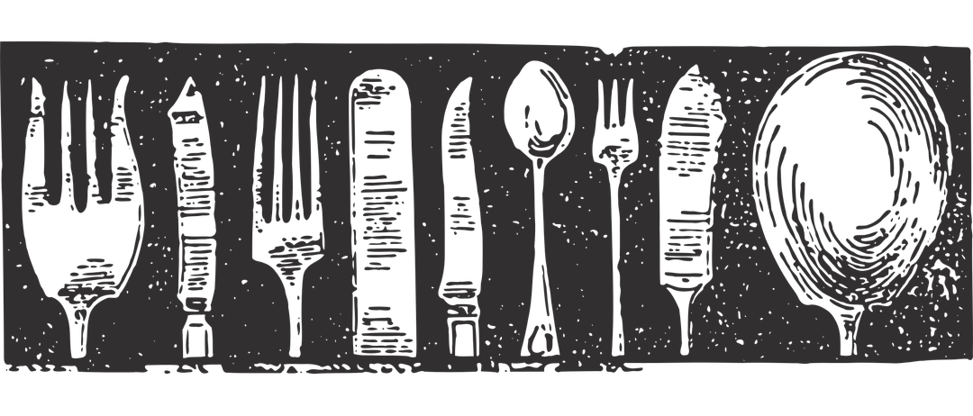 Ein monochromes Bild verschiedener Utensilien. Es gibt zwei Gabeln, ein Messer, einen Löffel und eine weitere Gabel. Die Utensilien sind in einer Reihe angeordnet.
