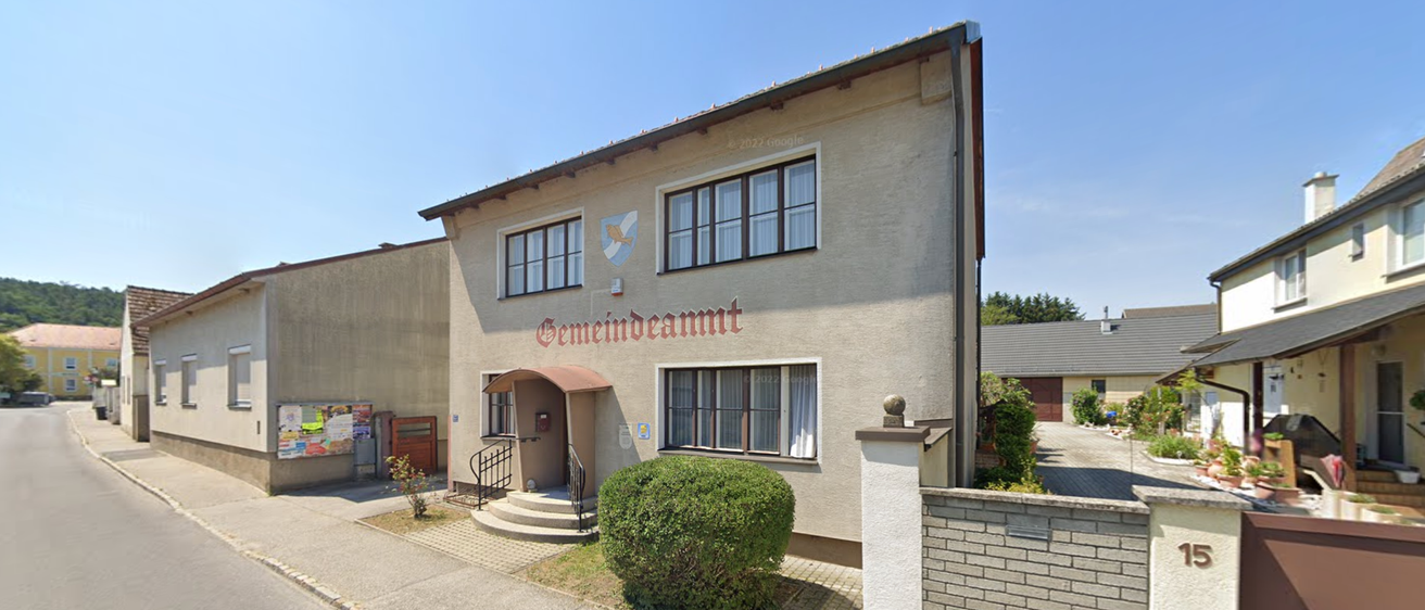 Bild enthält, Building, Hotel, Neighborhood, City, Street, Urban, Inn, Housing, Suburb