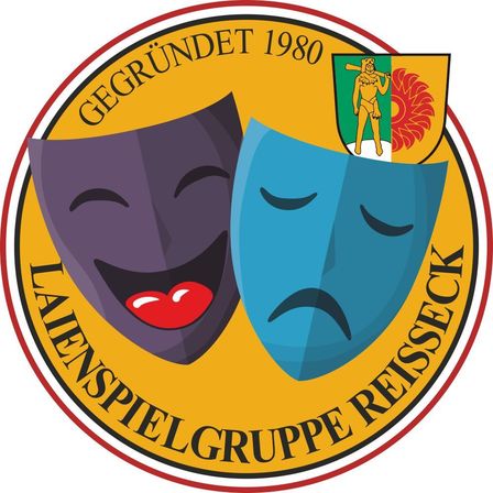 Ein Logo mit zwei theatralischen Masken in kontrastierenden Farben, eine lächelnd und die andere ernst, mit einem Wappen darüber und dem Text 'Laienspielgruppe Reiseck'. Gegründet 1980.