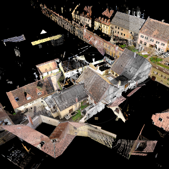 Bild enthält, Water, Waterfront, Architecture, Building, Castle, Fortress, City, Outdoors, Urban