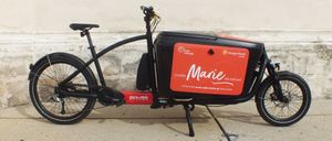 Bild enthält, Machine, Wheel, Transportation, Tricycle, Vehicle, Bicycle, Motorcycle