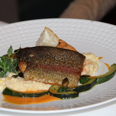 Bild enthält, Food, Food Presentation, Plate, Meat, Pork, Meal, Dish