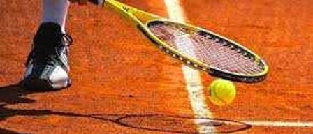 Bild enthält, Racket, Sport, Tennis, Tennis Racket, Ball, Tennis Ball, Ping Pong, Ping Pong Paddle