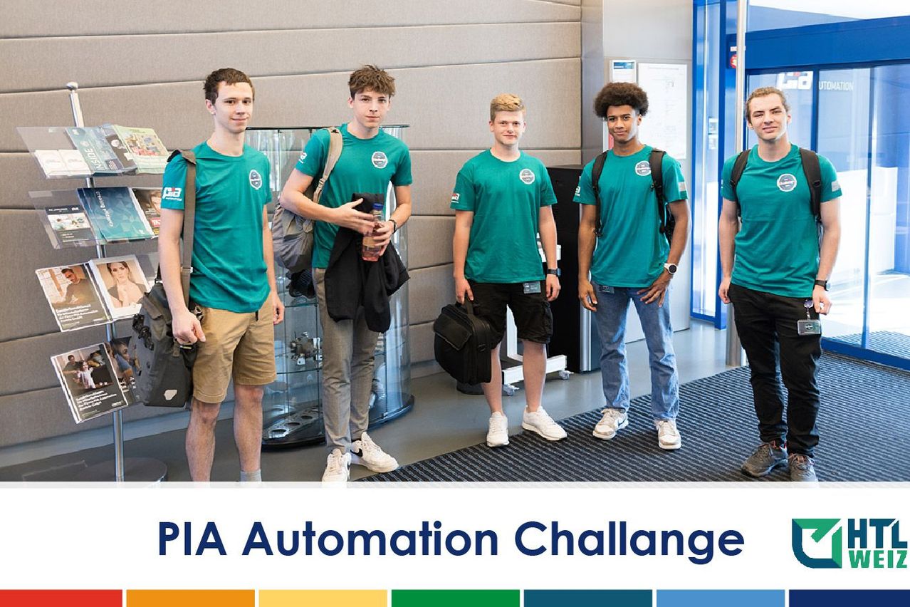 Bild enthält, People, Person, T-Shirt, Groupshot, Boy, Male, Teen, Pants, Jeans, Shorts