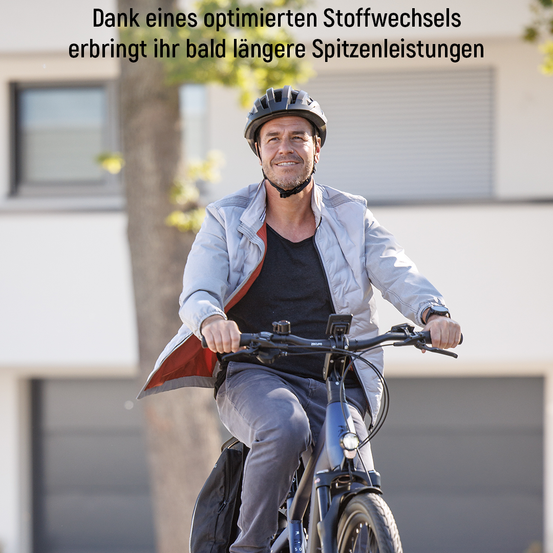 Bild enthält, Helmet, Bicycle, Vehicle, Adult, Male, Man, Person, Cycling, Wheel, Face