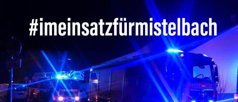 Bild enthält, Light, Lighting, Person, Car, Transportation, Vehicle, Machine, Wheel, Laser, Bus