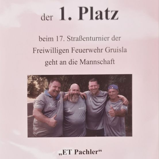 Bild enthält, T-Shirt, Advertisement, Poster, Person, Photography, Portrait, Adult, Male, Man, People