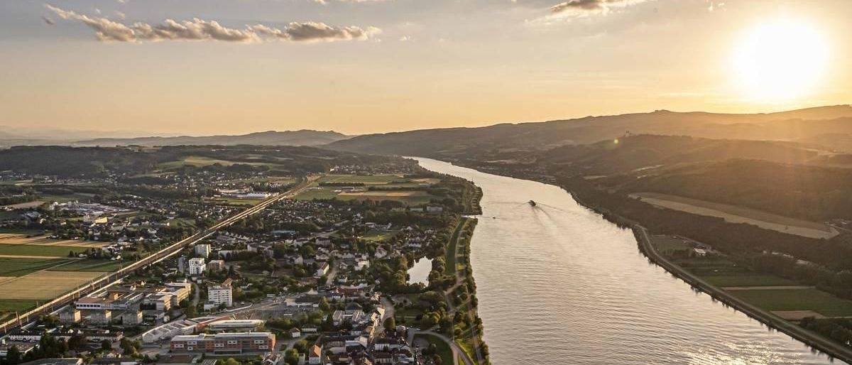 v1_migrated_image_99483835