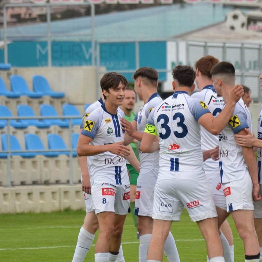 Bild enthält, People, Person, Adult, Male, Man, Boy, Teen, Clothing, Shorts