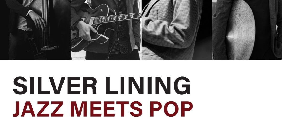 Werbeplakat für das Silver Lining Event, mit einem Schwarz-Weiß-Bild von vier Musikern. Einer spielt Gitarre, einer Bass, einer singt und einer spielt die Becken. Der Text lautet: Silver Lining, Jazz trifft Pop, gefolgt von dem Namen der Sängerin Johanna Seitinger und den Namen der anderen Musiker. Der Termin ist Donnerstag, 15. Mai 2025, und der Veranstaltungsort ist Haus der Vereine Eggersdorf, Raum EG 02. Die Zeit ist 18:30 Uhr. Der Eintritt ist frei.