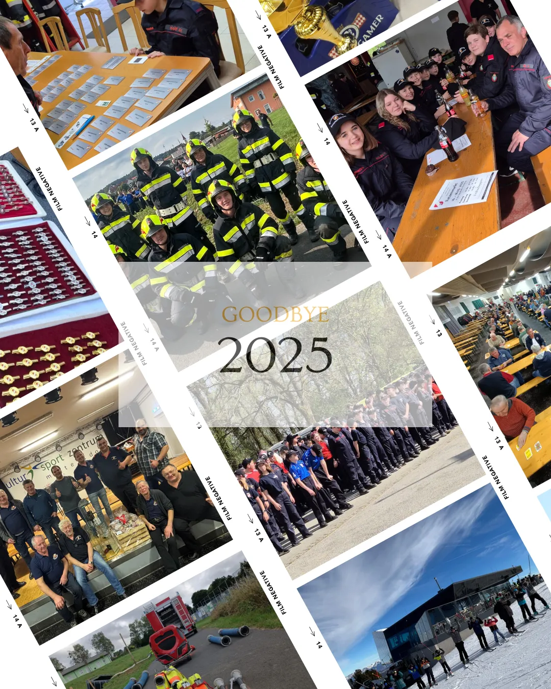 Eine Collage von Bildern aus dem Jahr 2025 zeigt Feuerwehrleute, ein feierliches Treffen und ein Gruppenfoto. Das zentrale Bild zeigt 'Goodbye 2025'.