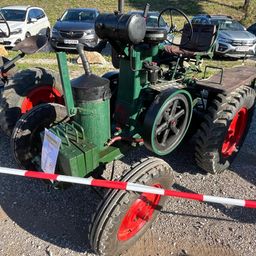 Bild enthält, Tire, Outdoors, Machine, Wheel, Nature, Car, Transportation, Vehicle, Tractor, Lawn Mower