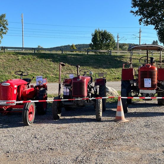 Bild enthält, Machine, Wheel, Outdoors, Transportation, Vehicle, Nature
