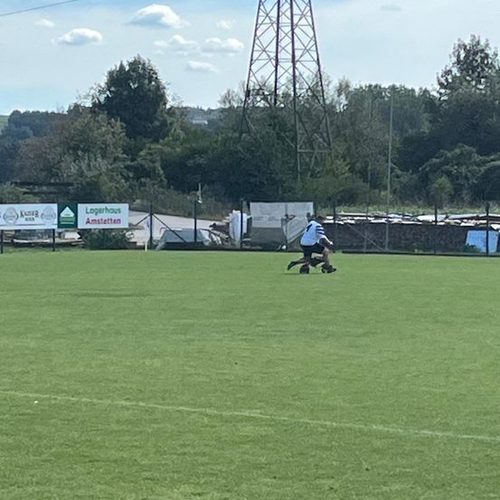 Bild enthält, Person, Field, Baseball, Baseball Game, Sport, Clothing, Footwear, Shoe, People