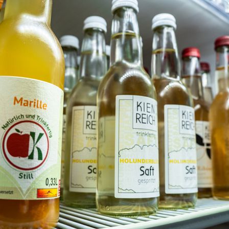 Bild enthält, Alcohol, Beer, Beverage, Bottle, Liquor, Beer Bottle, Can, Tin