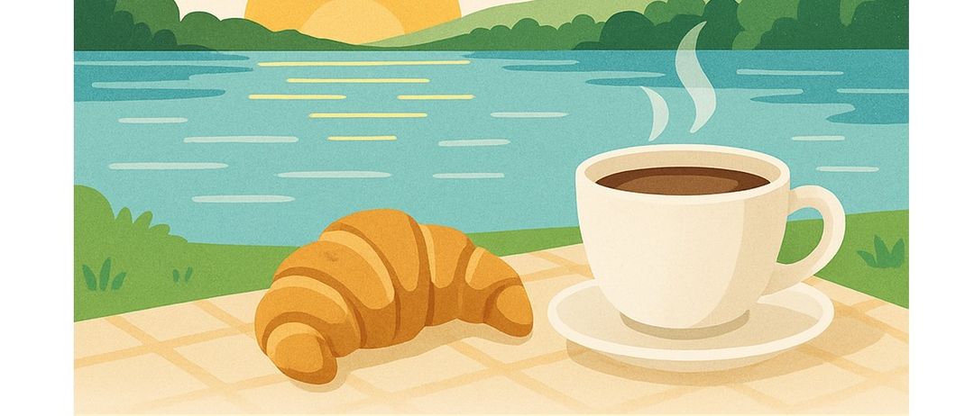 Plakat für ein Frühstücksevent am Steinbrunner See am 26. Juli 2026. Es zeigt eine ruhige Seelandschaft mit Croissant und Kaffee auf einer Untertasse.