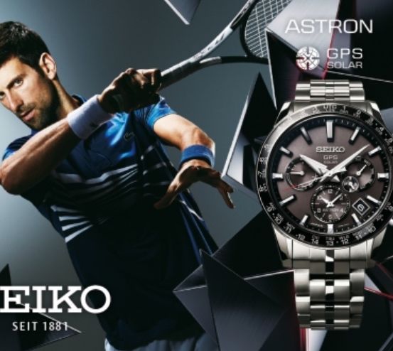 Bild enthält, Wristwatch, Arm, Body Part, Person, Adult, Male, Man, Tennis, Tennis Racket, Face